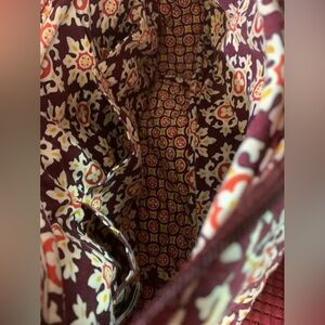 Vera Bradley Small Hand Bag used in great condition no rips or stains.